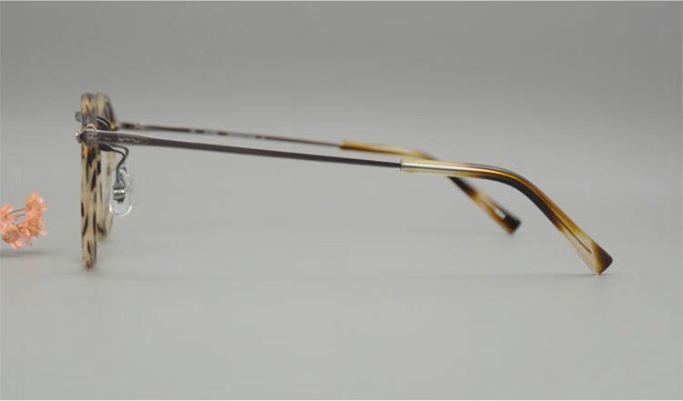 GMS805: Eason Chan's Exclusive Titanium Carved Myopia Glasses Frame