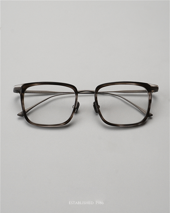 Japanese Designer Titanium Business Myopia Glasses, Ultra-Light Frame for Large and Round Faces