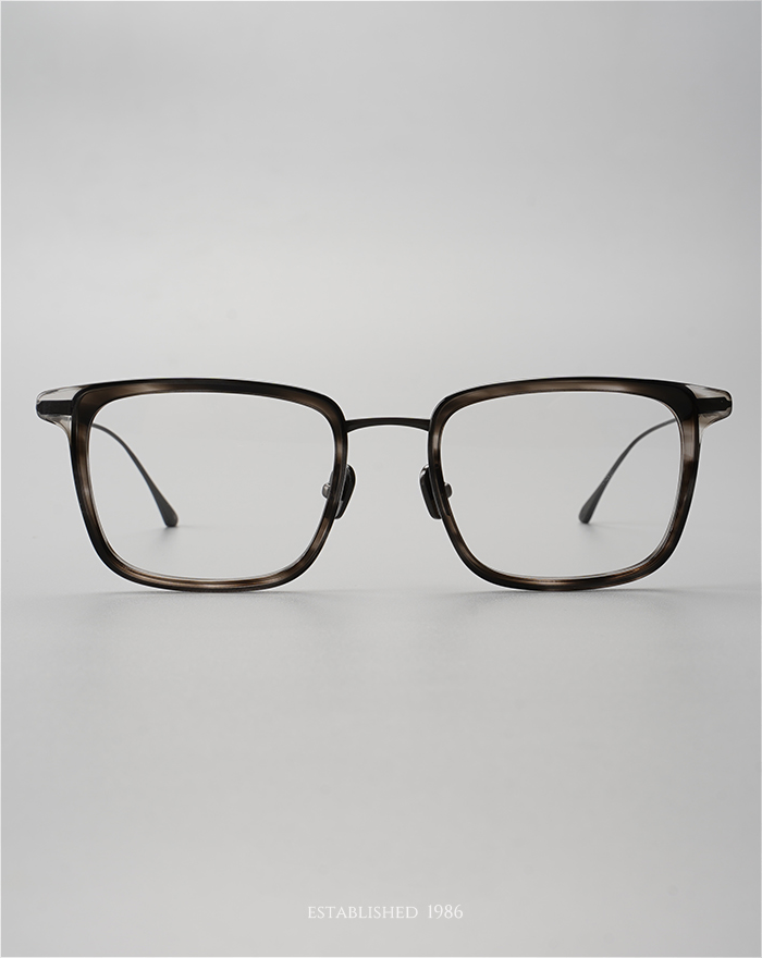 Japanese Designer Titanium Business Myopia Glasses, Ultra-Light Frame for Large and Round Faces