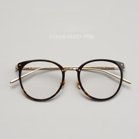 Oval-shaped large frame myopia glasses, natural face, small face, ultra-light pure titanium transparent Korean and Japanese handmade glasses frame.