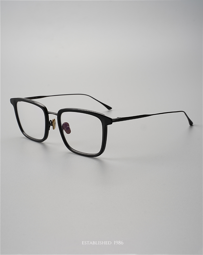 Japanese Designer Titanium Business Myopia Glasses, Ultra-Light Frame for Large and Round Faces