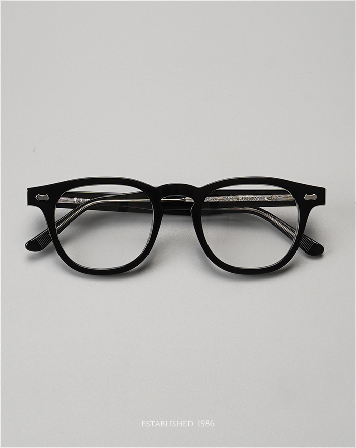 Japanese Handmade T504 Series Myopia Glasses Frame, Retro Design, Imported Plate