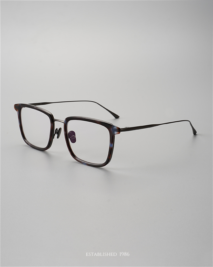 Japanese Designer Titanium Business Myopia Glasses, Ultra-Light Frame for Large and Round Faces