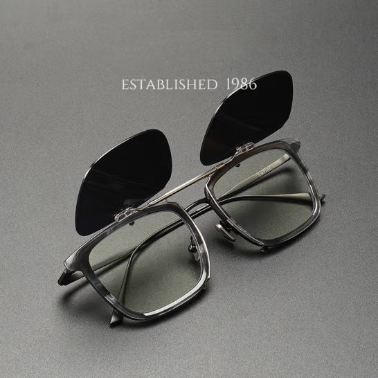 Japanese Designer Titanium Business Myopia Glasses, Ultra-Light Frame for Large and Round Faces